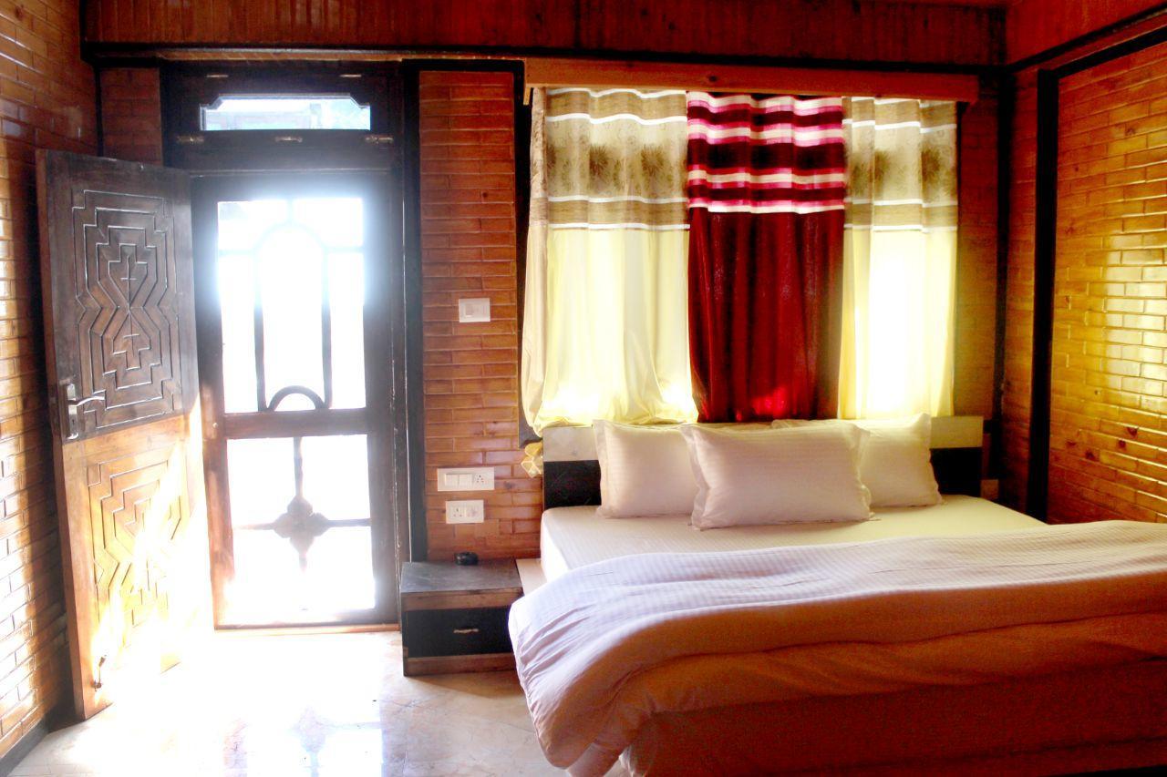 Hotel Uttarayan Sangla Exterior photo